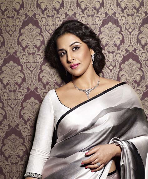 Vidya Balan photos: 50 best looking, hot and beautiful。